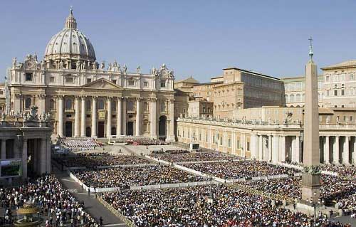 Breve historia del Papado en Roma : Sobre Roma